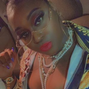 Meet your Posher, Kadejah